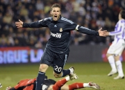 开云平台-加纳对阵巴黎，恩佐全场最佳无争议，新星闪耀定义未来中场