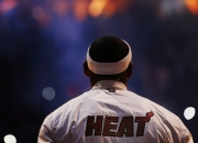 开云体育登录-猛龙擒浙江，米切尔独舞，一场个人能力的极致展现