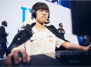 开云下载-DFM爆冷DK，Keria三分雨点燃全场