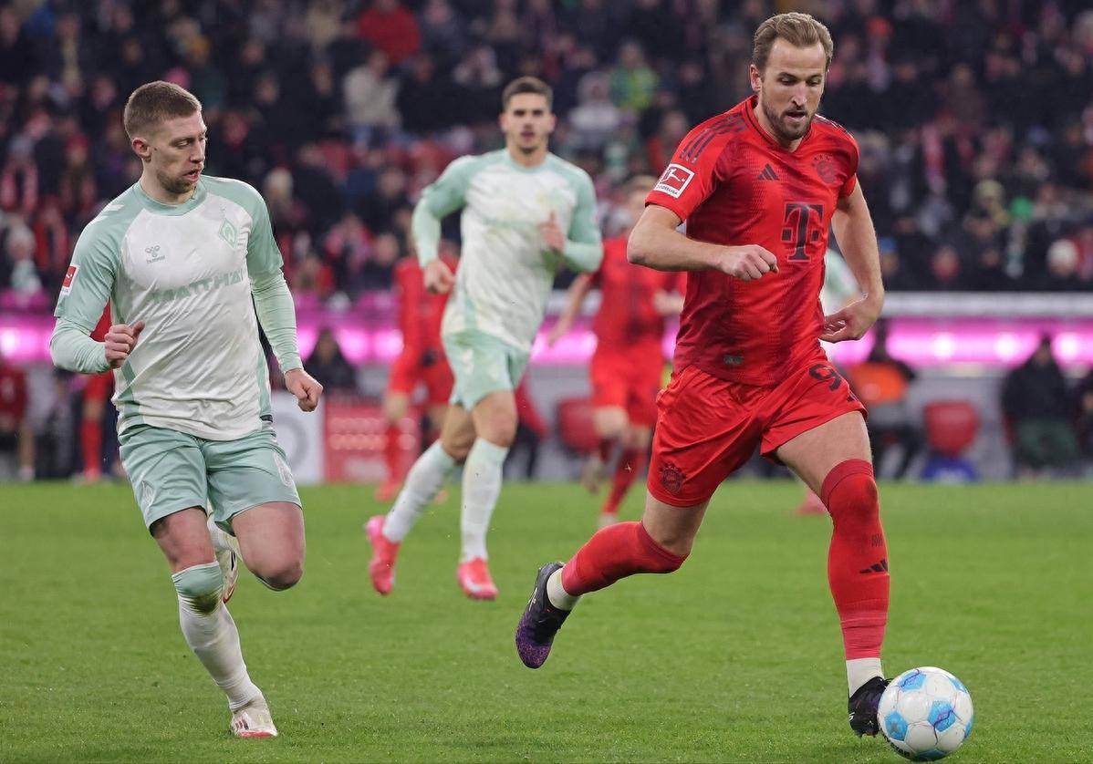 勒沃库森翻盘曼联，萨内送出助攻的简单介绍