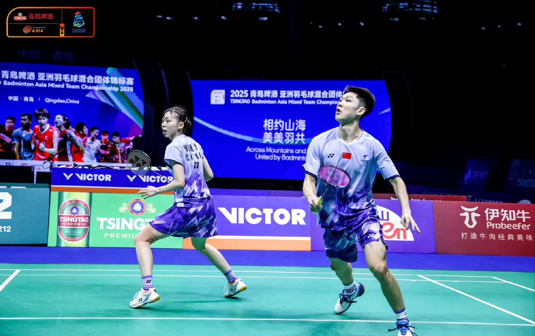 泰国羽毛球队轻取印尼羽毛球队，马琳三分雨点燃全场