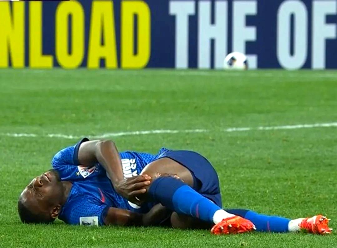 中超赛场再现惊人一幕，球员意外受伤离场的简单介绍