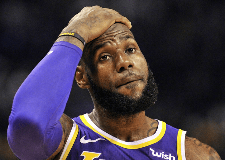 包含活塞胜快船，史搏侧翼砍下分的词条